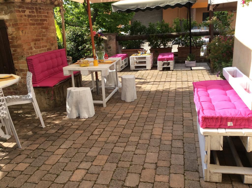 吉安尼提住宿加早餐酒店 Poggio alle Mura 外观 照片